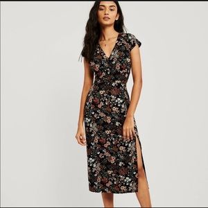 Abercrombie Open Back Floral Midi Dress - NWT just missing button